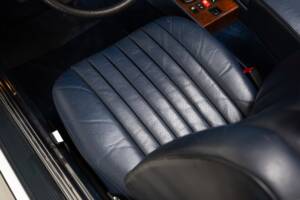 Image 21/35 de Mercedes-Benz 500 SL (1984)