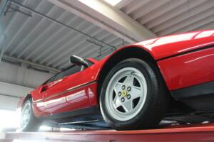 Image 17/50 of Ferrari 328 GTB (1989)
