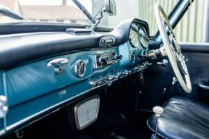 Bild 20/50 von Mercedes-Benz 190 SL (1961)