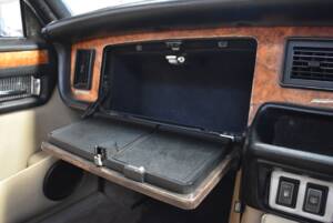 Image 25/47 of Daimler Sovereign 4.2 (1982)