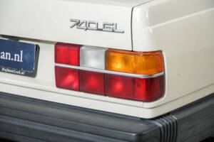 Image 29/50 of Volvo 740 GL (1987)