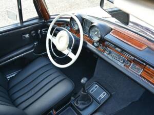 Bild 44/50 von Mercedes-Benz 280 SE 3,5 (1971)