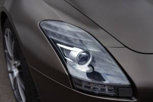 Image 8/45 of Mercedes-Benz SLS AMG Roadster (2012)