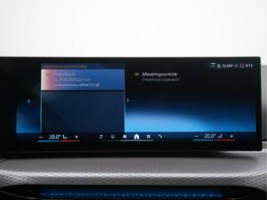 Image 28/50 of BMW 330i xDrive Touring (2025)