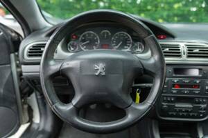 Imagen 37/48 de Peugeot 406 Coupé 2.0 16V (2000)