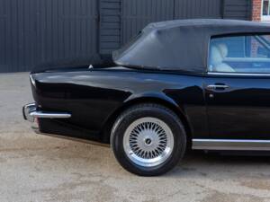 Bild 25/59 von Aston Martin V8 EFi Volante (1988)
