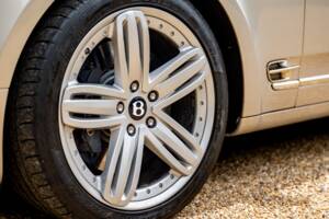 Image 43/50 of Bentley Mulsanne (2011)