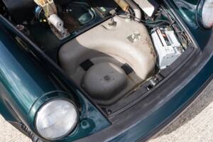 Image 41/52 of Porsche 911 Carrera 3.2 (1989)