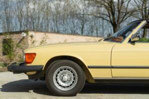 Image 26/50 de Mercedes-Benz 450 SL (1977)