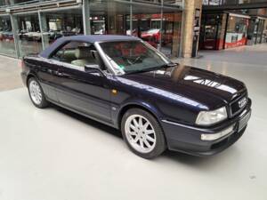 Immagine 21/24 di Audi Cabriolet 2.6 (1997)