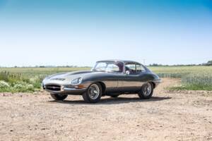 Image 14/44 de Jaguar Type E 4.2 (1964)