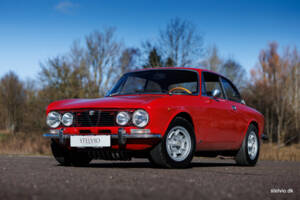 Image 4/43 of Alfa Romeo 2000 GT Veloce (1972)