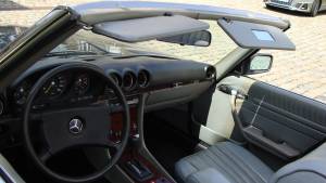 Bild 17/54 von Mercedes-Benz 380 SL (1982)