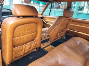 Image 25/47 de Maserati Quattroporte 4200 (1981)