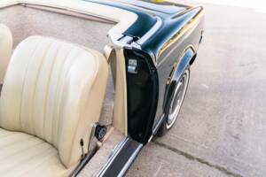 Bild 32/44 von Mercedes-Benz 280 SL (1968)