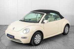 Bild 45/50 von Volkswagen New Beetle 1.6 (2003)
