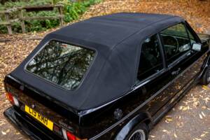 Afbeelding 27/46 van Volkswagen Golf I GTI 1.6 (1993)