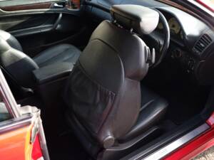 Image 17/43 of Mercedes-Benz CLK 320 (1999)