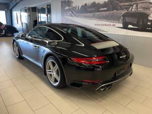 Image 4/10 de Porsche 911 Carrera (2017)
