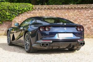 Image 42/50 of Ferrari 812 Superfast (2020)
