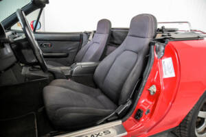 Immagine 31/50 di Mazda MX-5 1.6 (1990)