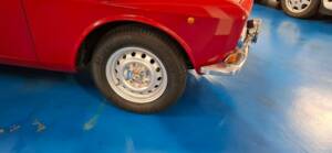 Image 16/32 of Alfa Romeo Giulia GT 1300 Junior (1974)