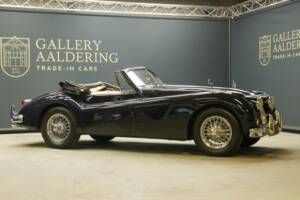 Image 42/50 of Jaguar XK 140 DHC (1955)