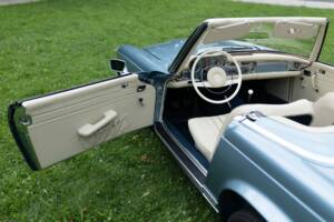 Bild 8/16 von Mercedes-Benz 280 SL (1968)