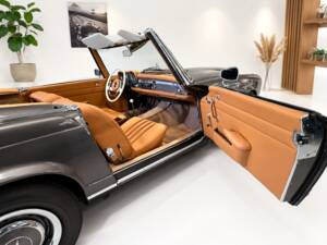 Bild 11/22 von Mercedes-Benz 230 SL (1966)