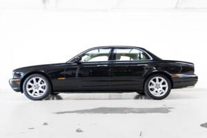 Bild 3/32 von Jaguar XJ 8 3.5 (2005)