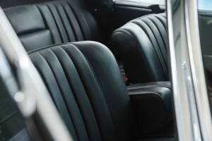 Image 32/48 of Mercedes-Benz 280 SE (1969)