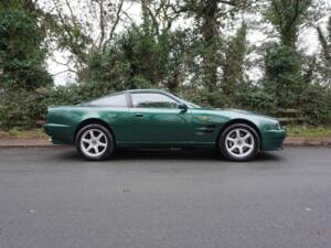 Image 7/19 of Aston Martin V8 Coupé (1996)