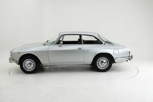 Bild 8/15 von Alfa Romeo 1750 GT Veloce (1971)