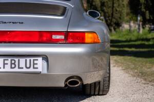 Immagine 56/73 di Porsche 911 Carrera (1995)