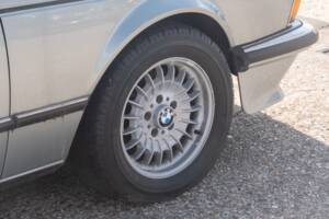 Bild 22/50 von BMW 635 CSi (1984)