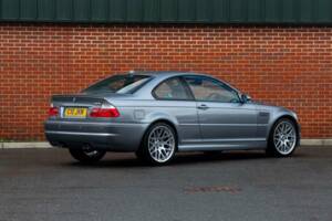 Image 16/50 of BMW M3 (2005)