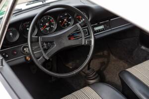 Bild 24/43 von Porsche 911 2.4 T (1972)