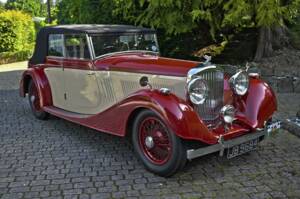 Immagine 6/50 di Bentley 4 1/4 Litre (1936)