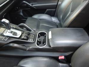 Image 53/96 of Porsche Cayenne S Diesel (2013)