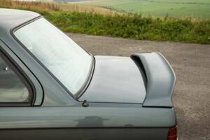 Image 43/50 of BMW 325i (1990)