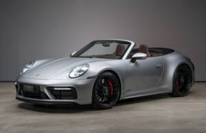 Image 1/31 de Porsche 911 Carrera 4 GTS (2024)