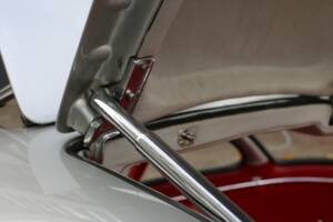 Image 24/37 of Mercedes-Benz 300 SL "Gullwing" (1954)