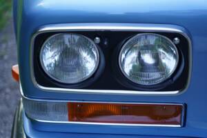 Image 8/12 de Rolls-Royce Camargue (1981)
