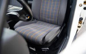 Image 25/48 de Volkswagen Golf Mk II GTi 16V 1.8 (1990)