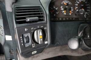 Bild 16/50 von Mercedes-Benz 500 SL (1991)