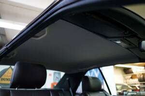 Bild 20/35 von Mercedes-Benz E 320 (1993)