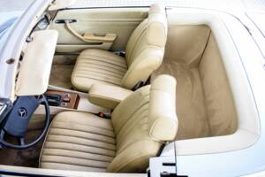 Immagine 27/50 di Mercedes-Benz 450 SL (1978)