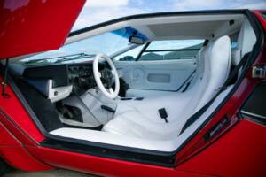 Afbeelding 3/47 van Lamborghini Countach LP 500 S (1983)