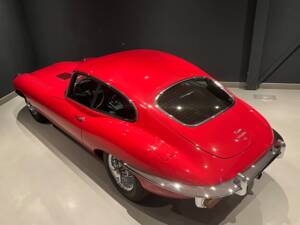 Afbeelding 40/95 van Jaguar XK-E (1970)