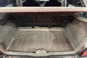 Immagine 10/23 di Renault Clio I 1.8 16V (1991)